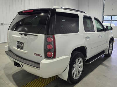2011 GMC Yukon, $7995. Photo 5