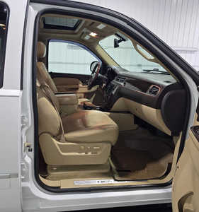 2011 GMC Yukon, $7995. Photo 7