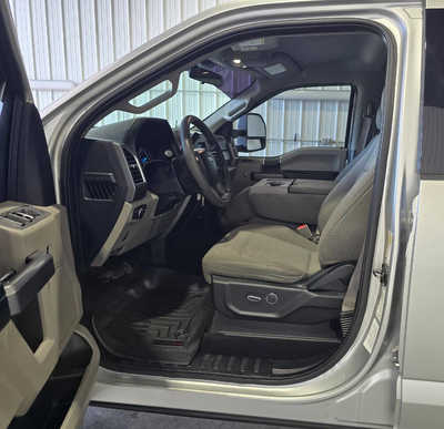 2018 Ford F250 Crew Cab, $27295. Photo 7
