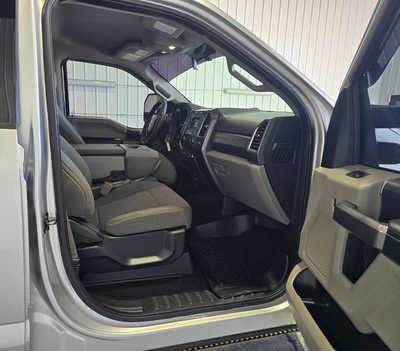 2018 Ford F250 Crew Cab, $27295. Photo 8
