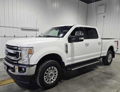 2022 Ford F250 Crew Cab, $38895. Photo 2