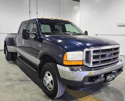 2001 Ford F350 Crew Cab, $13995. Photo 4