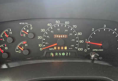 2001 Ford F350 Crew Cab, $13995. Photo 12