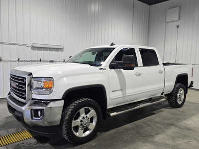 2018 GMC 2500 Crew Cab, $29495. Photo 2