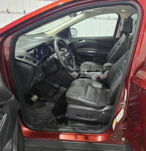 2014 Ford Escape, $8495. Photo 7