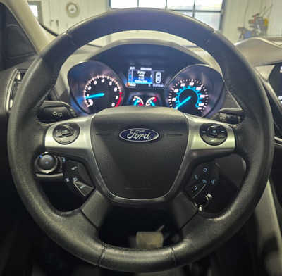 2014 Ford Escape, $8495. Photo 12