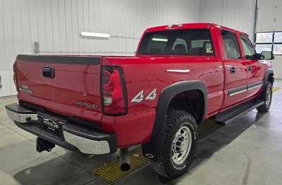 2005 Chevrolet 2500 Crew Cab, $42995. Photo 5