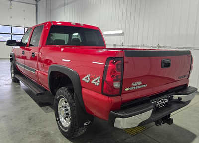 2005 Chevrolet 2500 Crew Cab, $42995. Photo 6