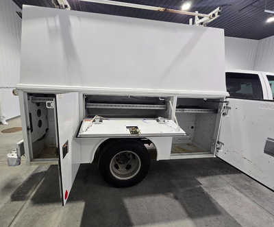 2018 Chevrolet 3500 Crew Cab, $26995. Photo 5