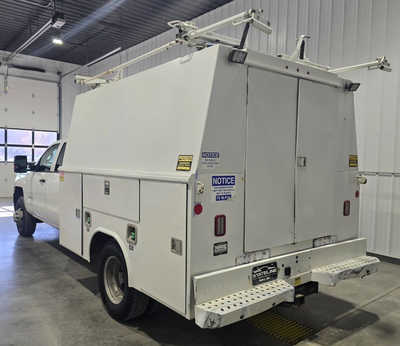 2018 Chevrolet 3500 Crew Cab, $26995. Photo 7