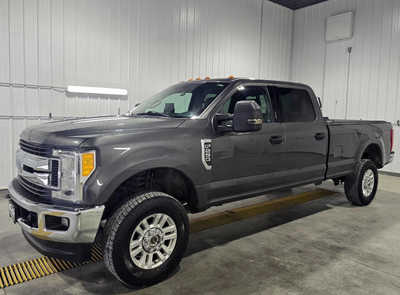 2017 Ford F250 Crew Cab, $24995. Photo 2