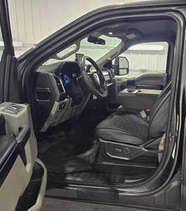 2017 Ford F250 Crew Cab, $24995. Photo 7
