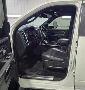 2017 RAM 3500 Crew Cab, $32995. Photo 7