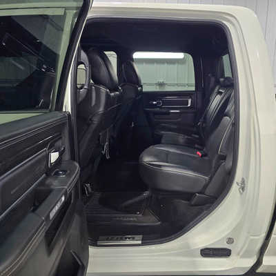 2017 RAM 3500 Crew Cab, $32995. Photo 8