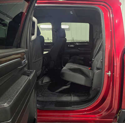 2024 GMC 3500 Crew Cab, $54495. Photo 8