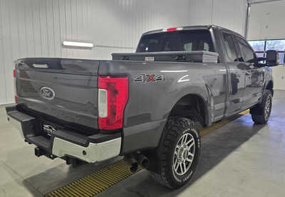 2017 Ford F250 Ext Cab, $28995. Photo 4
