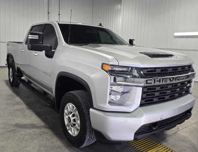 2020 Chevrolet 2500 Crew Cab, $28495. Photo 3