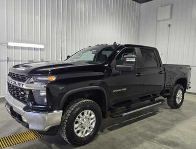 2020 Chevrolet 2500 Crew Cab, $34495. Photo 2