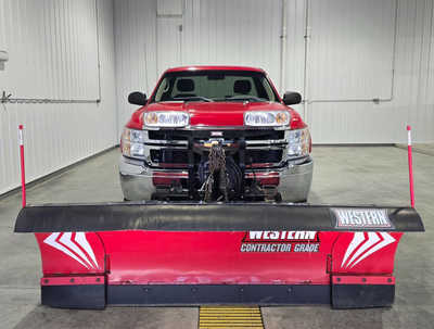 2013 Chevrolet 2500 Reg Cab, $23995. Photo 3