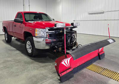 2013 Chevrolet 2500 Reg Cab, $23995. Photo 4