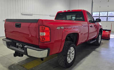 2013 Chevrolet 2500 Reg Cab, $23995. Photo 5