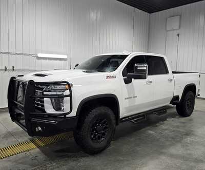 2021 Chevrolet 2500 Crew Cab, $38495. Photo 2