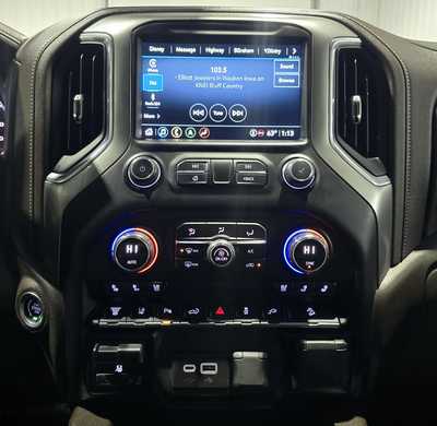 2022 Chevrolet 2500 Crew Cab, $42995. Photo 11