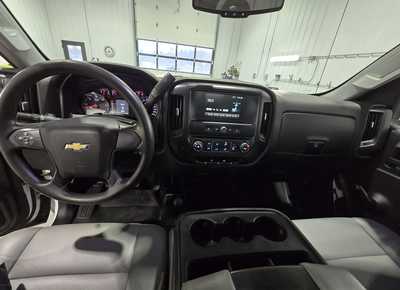 2018 Chevrolet 2500 Reg Cab, $28995. Photo 9