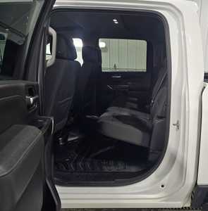 2023 GMC 3500 Crew Cab, $45995. Photo 8