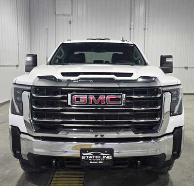 2024 GMC 2500 Crew Cab, $46995. Photo 3
