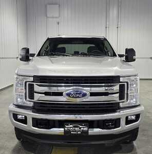 2017 Ford F250 Crew Cab, $24995. Photo 3