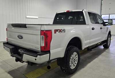 2017 Ford F250 Crew Cab, $24995. Photo 5