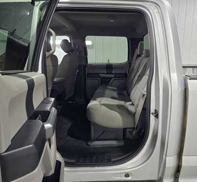 2017 Ford F250 Crew Cab, $24995. Photo 8