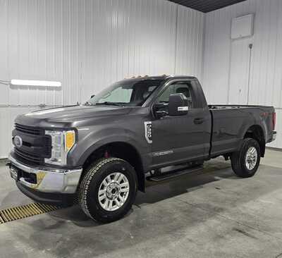 2017 Ford F350 Reg Cab, $32495. Photo 2