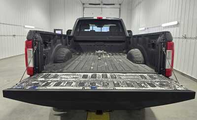 2017 Ford F350 Reg Cab, $32495. Photo 11