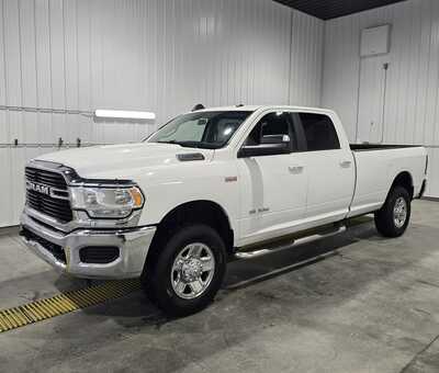 2019 RAM 3500 Crew Cab, $28995. Photo 2