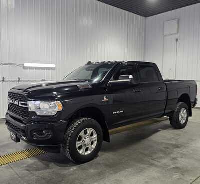 2022 RAM 2500 Crew Cab, $35695. Photo 2