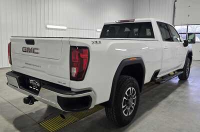 2024 GMC 3500 Crew Cab, $54595. Photo 5