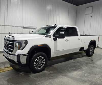 2024 GMC 3500 Crew Cab, $53795. Photo 2
