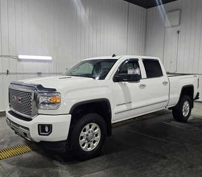 2015 GMC 3500 Crew Cab, $31495. Photo 2