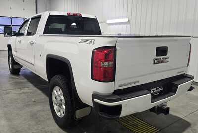 2015 GMC 3500 Crew Cab, $31495. Photo 6