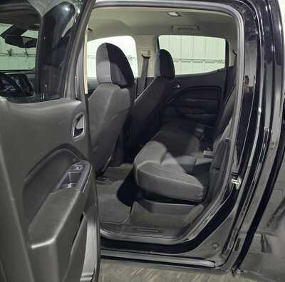 2015 Chevrolet Colorado Crew Cab, $14995. Photo 8