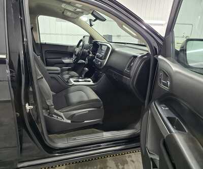 2015 Chevrolet Colorado Crew Cab, $14995. Photo 9