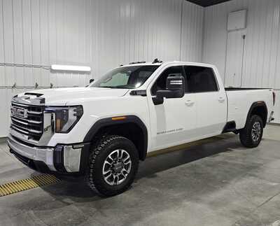 2021 GMC 2500 Crew Cab, $37995. Photo 2