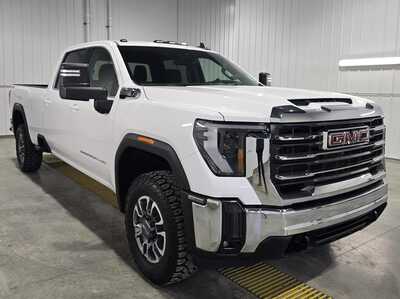 2021 GMC 2500 Crew Cab, $37995. Photo 4