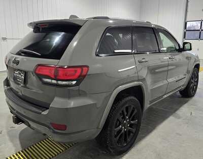 2021 Jeep Grand Cherokee, $24595. Photo 5