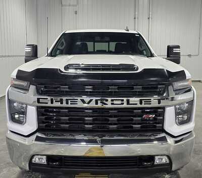 2022 Chevrolet 2500 Crew Cab, $38495. Photo 3