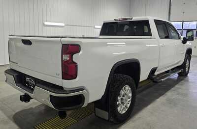 2022 Chevrolet 2500 Crew Cab, $38495. Photo 5