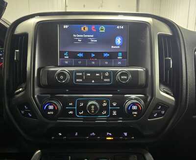 2015 Chevrolet 2500 Crew Cab, $28995. Photo 11