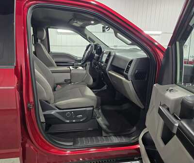 2018 Ford F150 Crew Cab, $19695. Photo 9